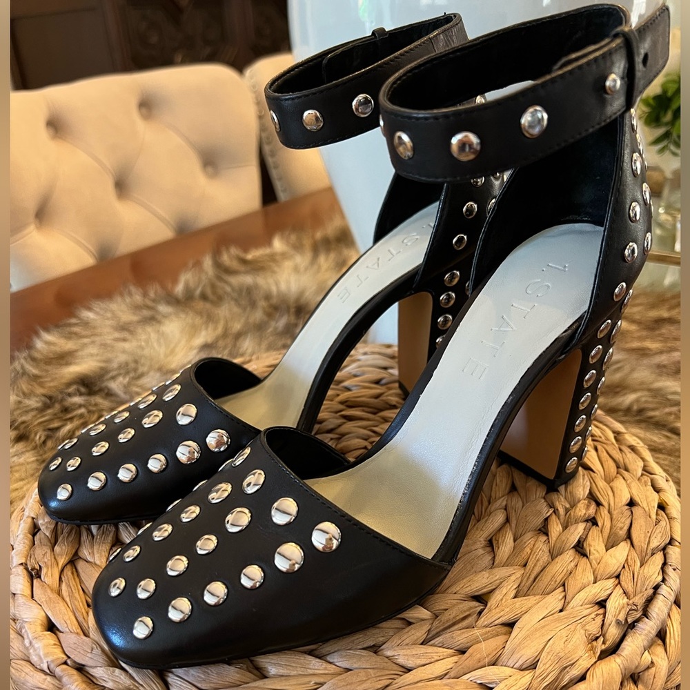 NEW 1 STATE STUDDED HEELS 🔥🔥